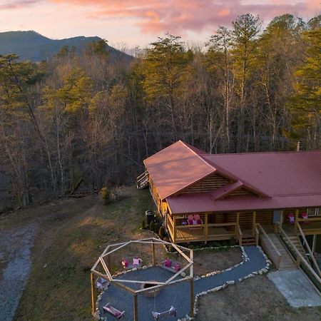 Pink Pines Avantstay Luxury Aesthetic Dream Home Indoor Pool Hot Tub Pigeon Forge Esterno foto