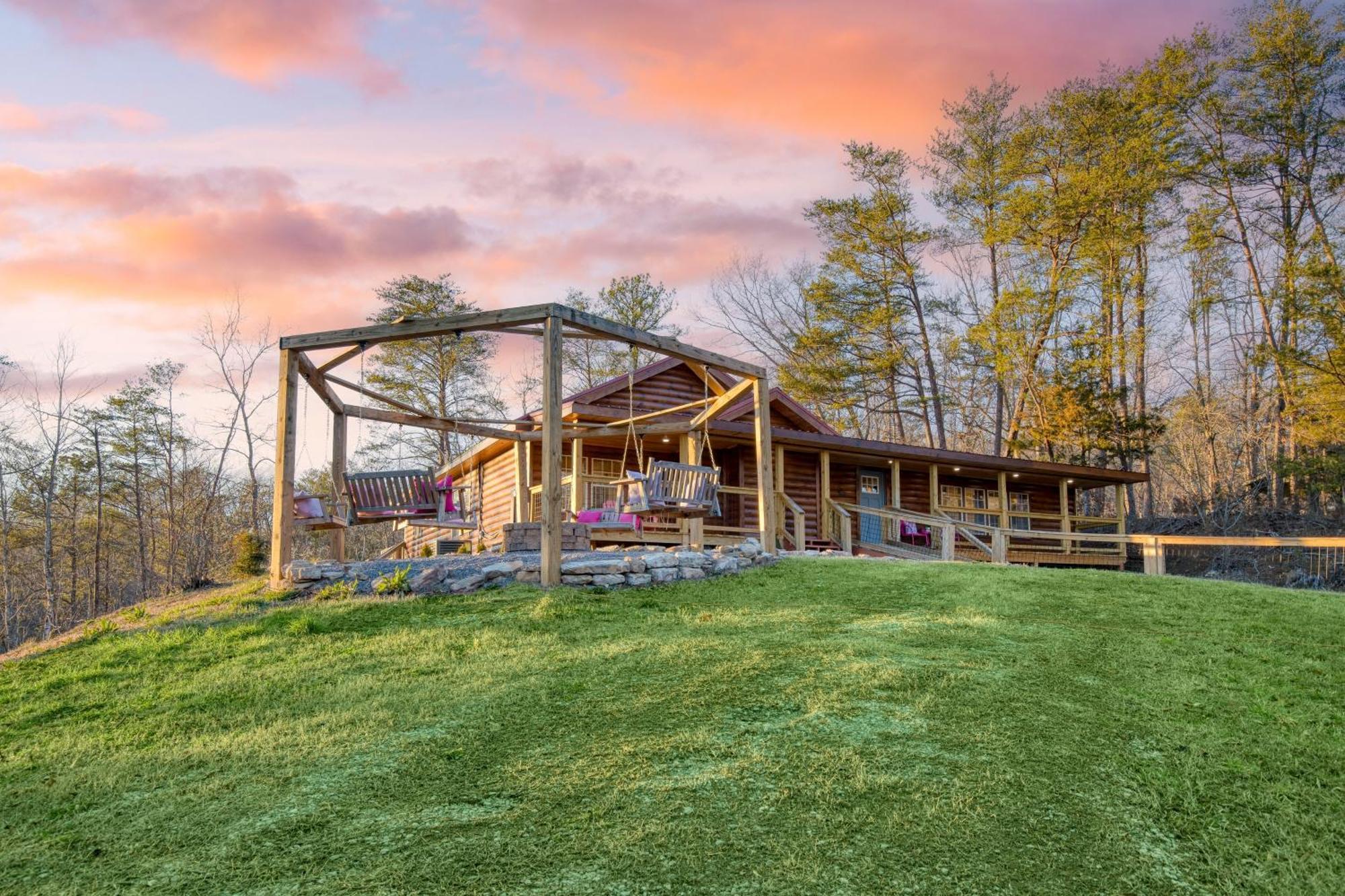 Pink Pines Avantstay Luxury Aesthetic Dream Home Indoor Pool Hot Tub Pigeon Forge Esterno foto